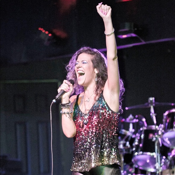 Meet your Posher, Elaine - Picture 2 of 13